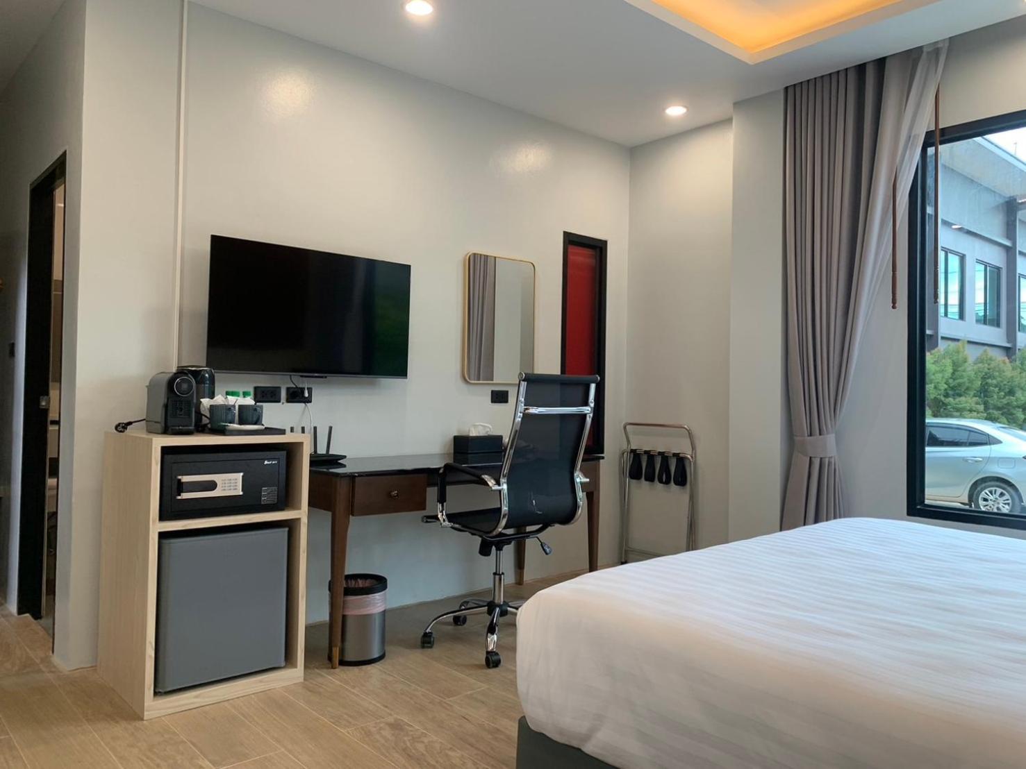 Tobedzz Hotel Ranong Exteriör bild